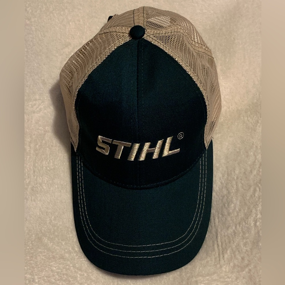 Green STIHL hat